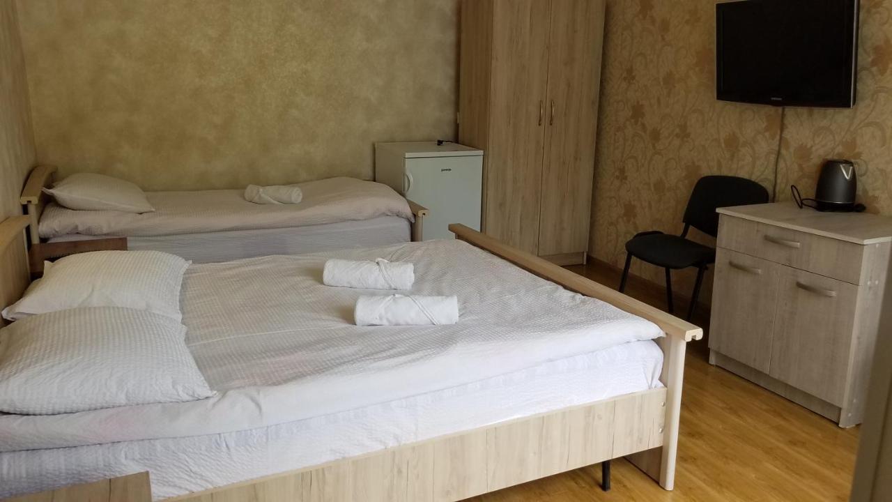 Guest House Green Rose Borjomi Eksteriør bilde